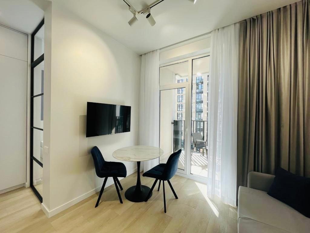 Modern Apartment In The Old Town Kyjev Exteriér fotografie